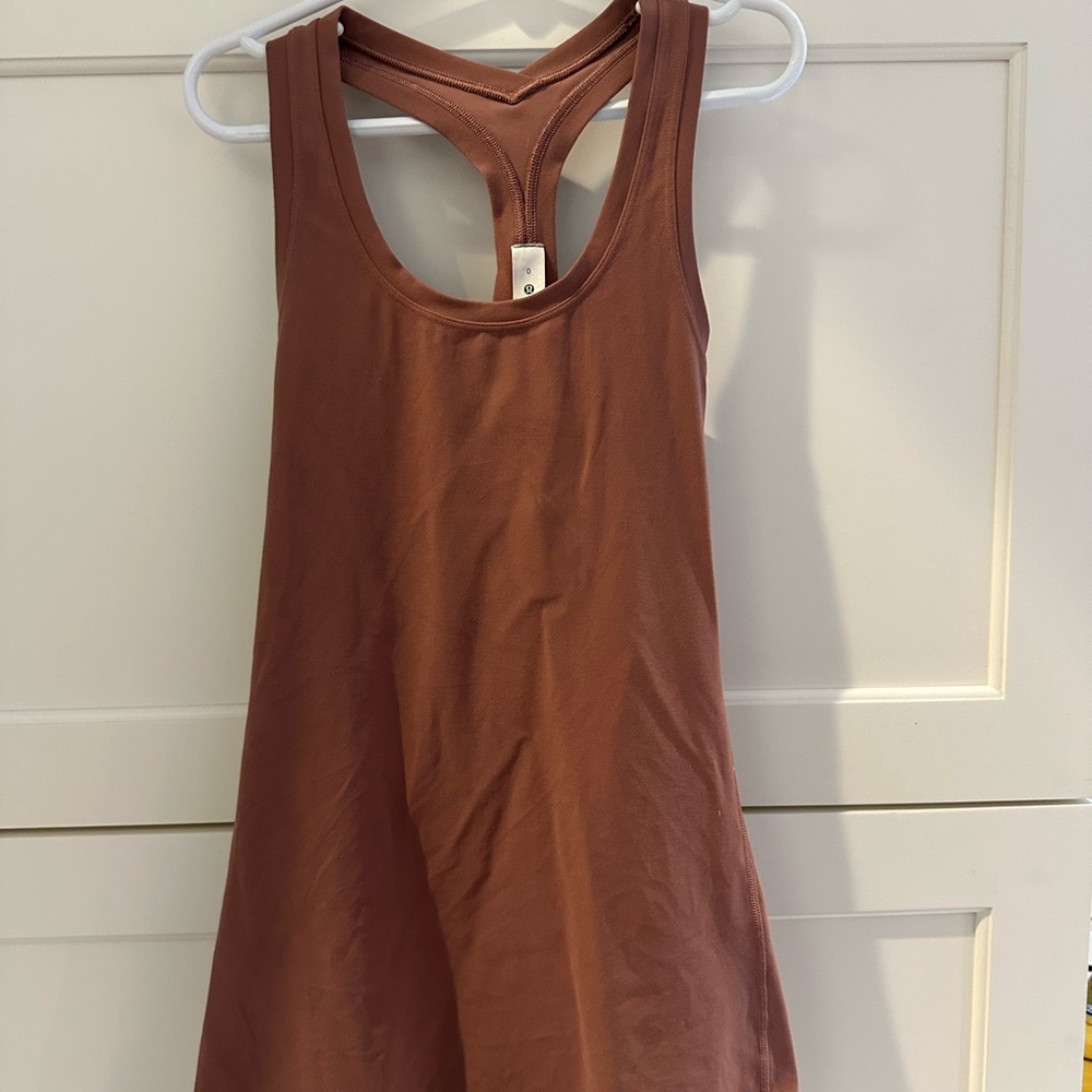 Lululemon racer back tank Sz 2